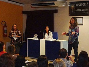 1-profissionais_estudantes_mobilizam_para_debater_medicalizacao_educacao_campos02-300x225.jpg
