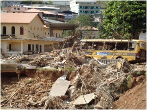 10-anos-memorias-de-um-desastre